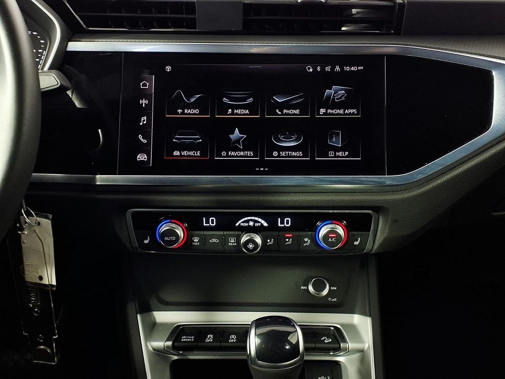 Used 2025  Audi Premium image 22