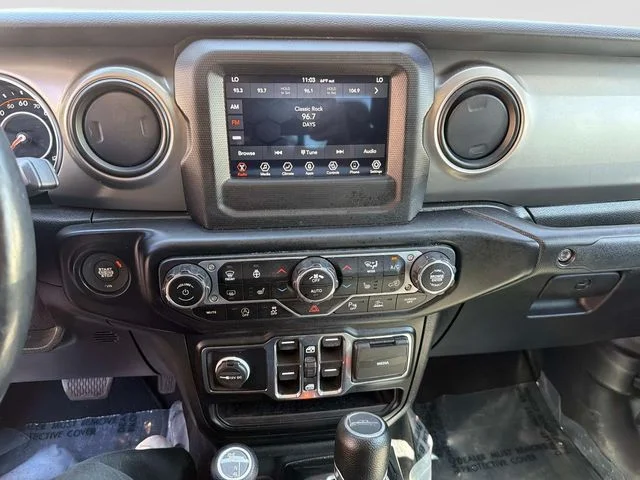 Used 2022 Black Jeep Sport image 24