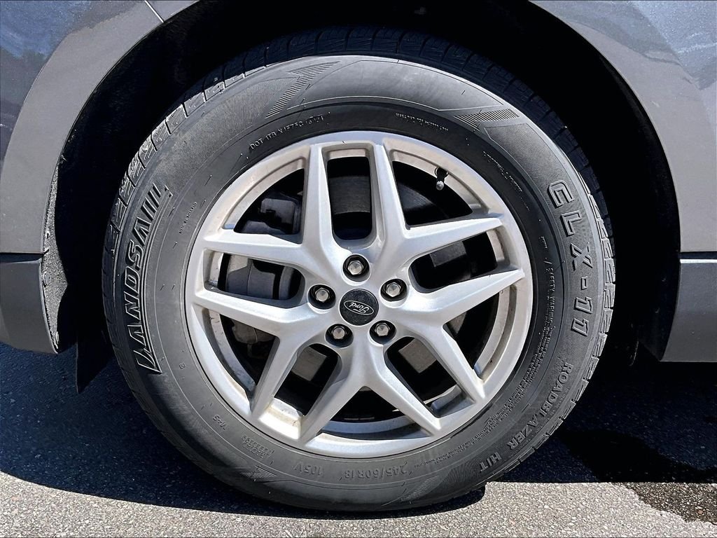 Used 2024 Gray Metallic Ford SEL image 7