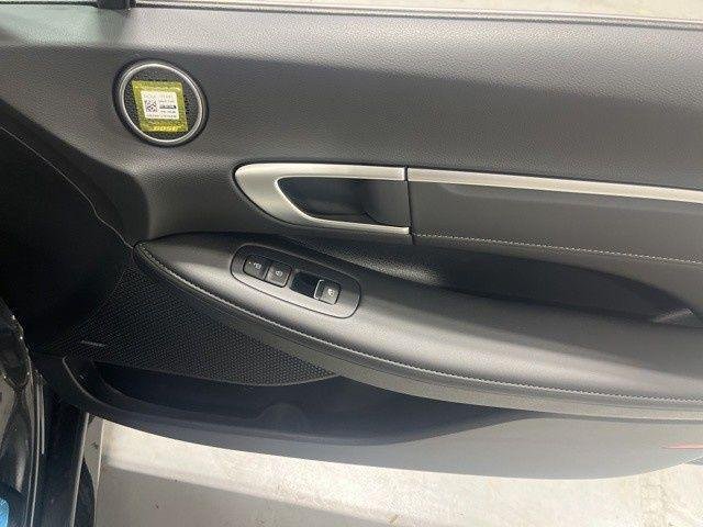 2025 Hyundai Sonata Hybrid Limited - Photo 21