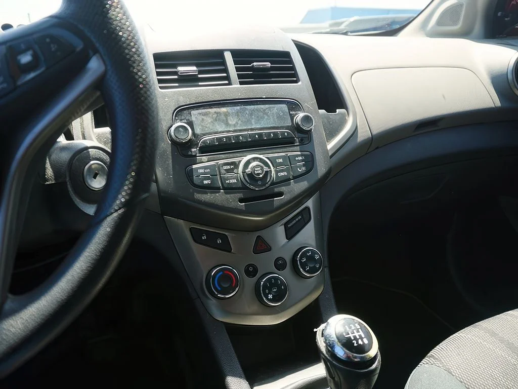 2012 Chevrolet Sonic 1LT - Photo 20