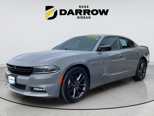 Used 2023 Gray Dodge SXT image 1