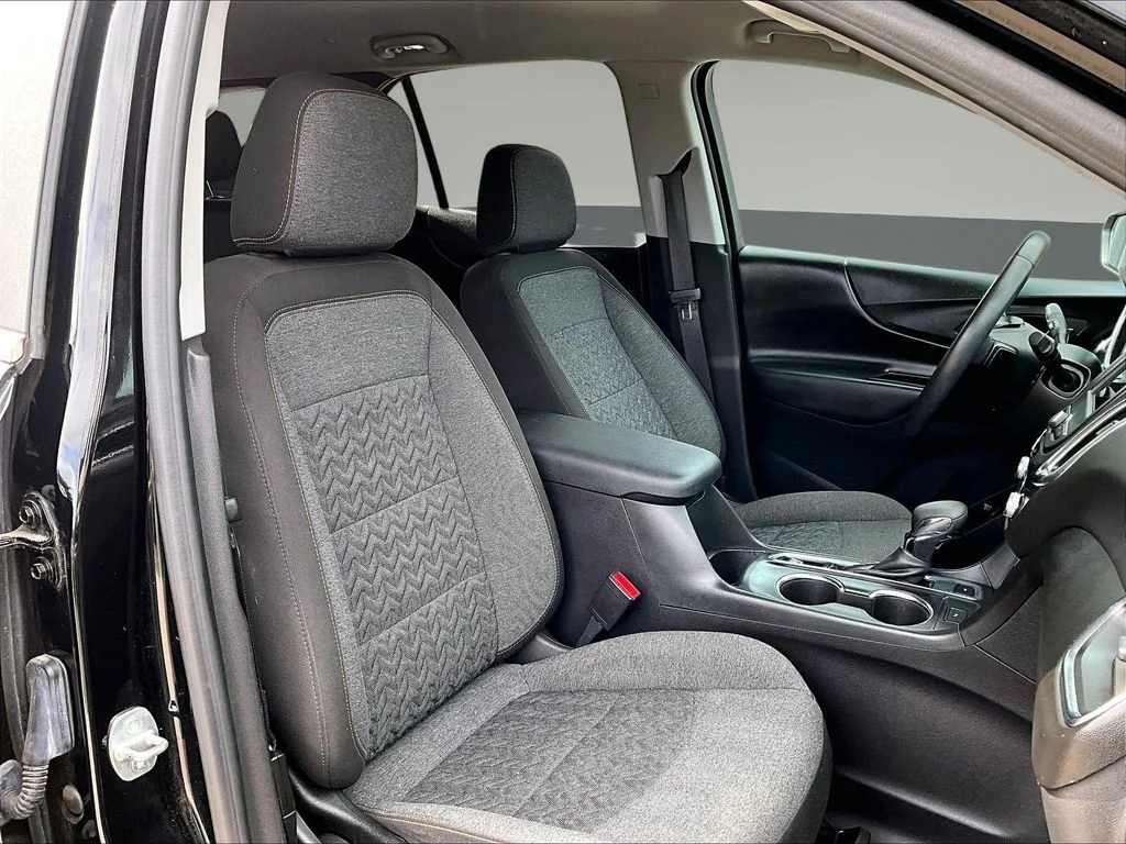 Used 2022 Black Chevrolet LT image 33