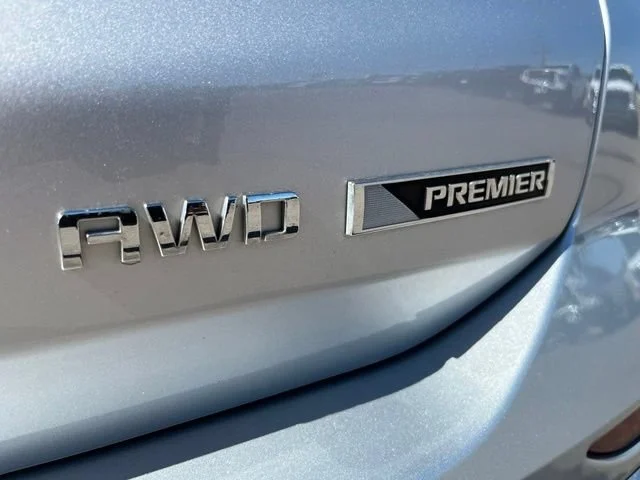 Used 2018 SILVER ICE METALLIC Chevrolet Premier image 23