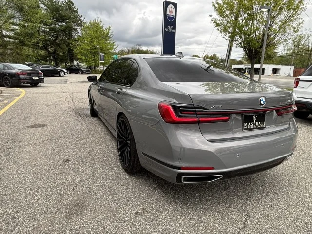Used 2022 Dravit Grey Metallic BMW 740i xDrive ~PREMIUM & EXECUTIVE PACKAGE !! image 4