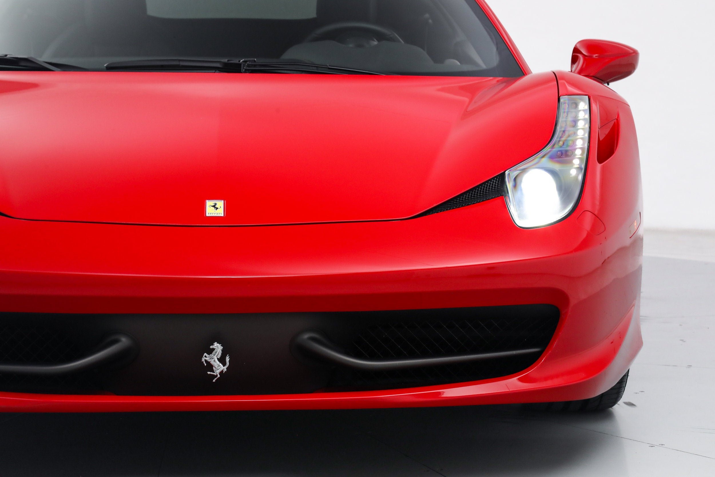 Used 2015 Rosso Corsa Ferrari  image 13