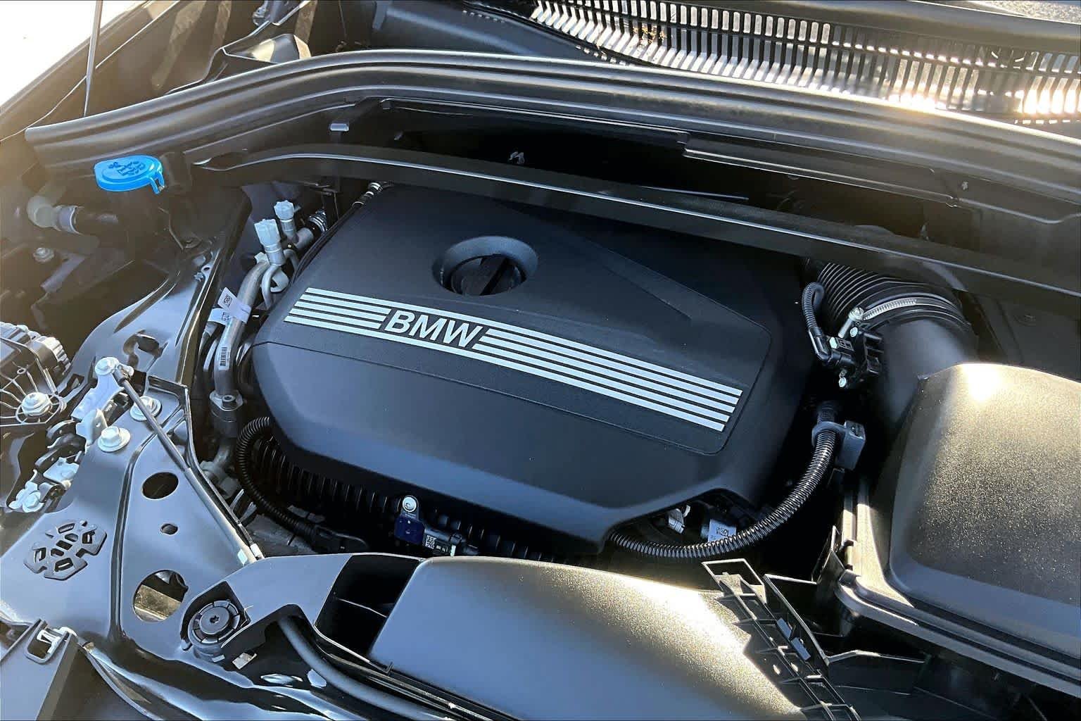 Used 2024 Storm Bay Metallic BMW xDrive28i image 31