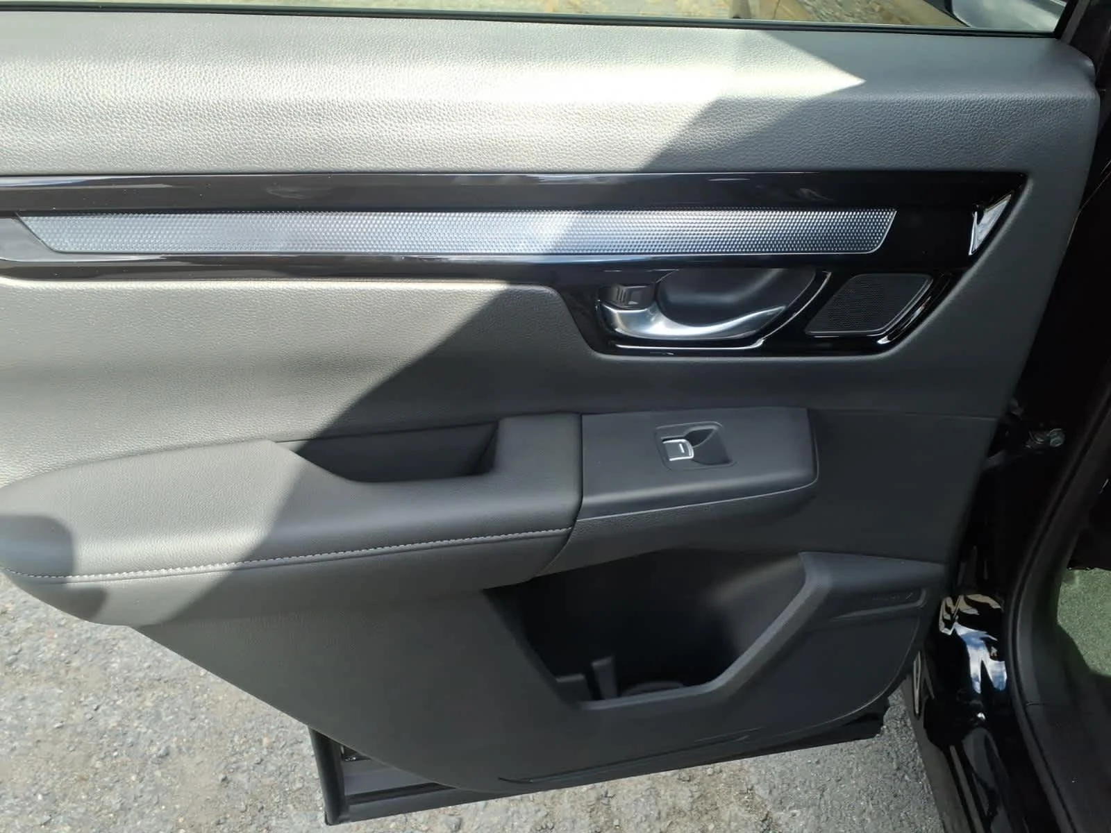 2027 Honda CR-V EX-L - Photo 11