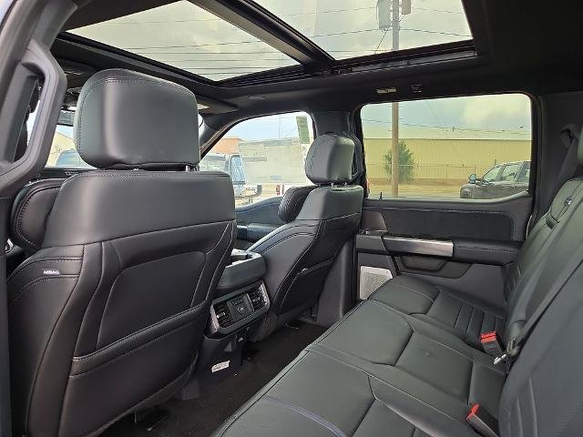 2026 Ford F-350 Super Duty Platinum - Photo 41