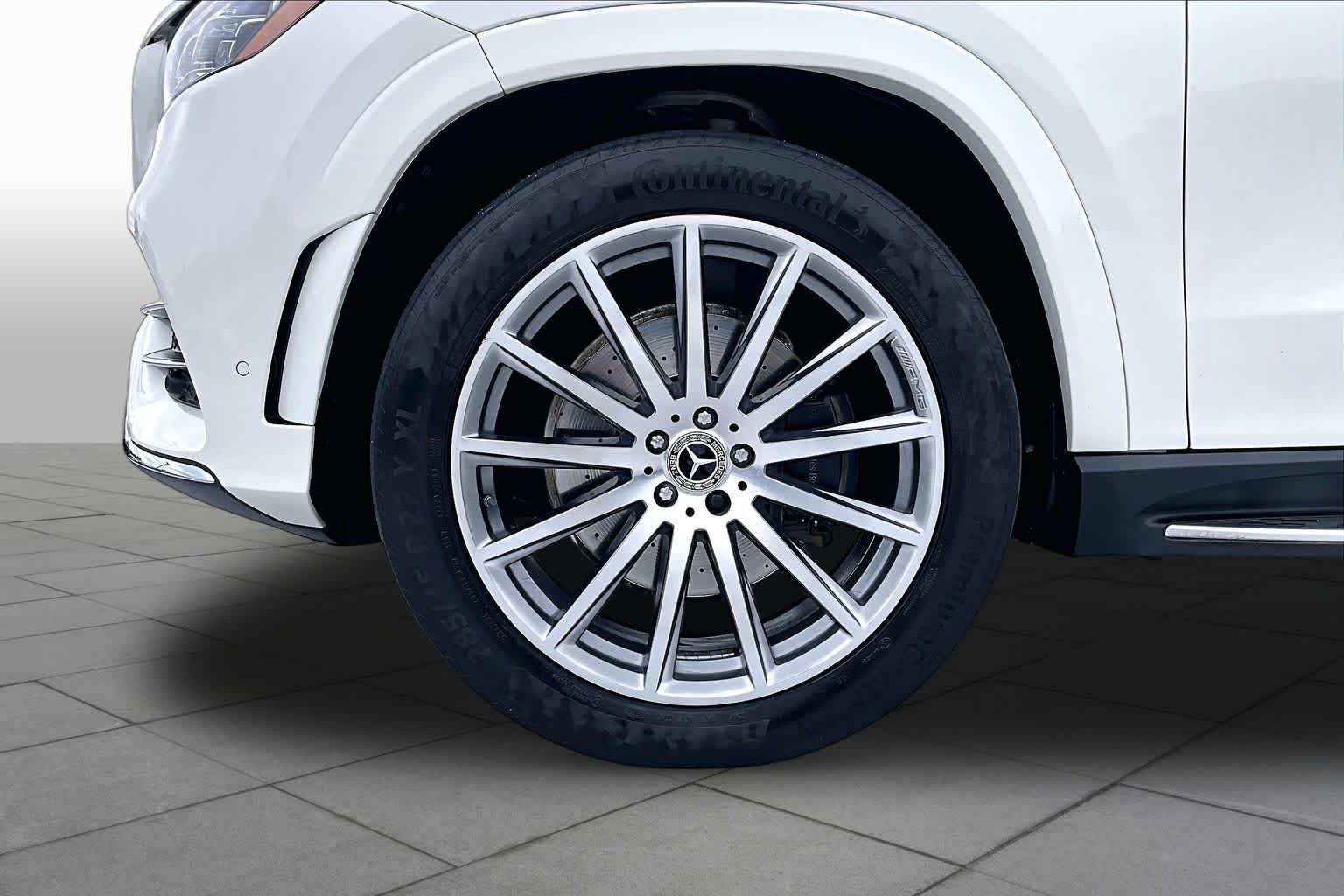 Used 2022 MANUFAKTUR Diamond White Bright Mercedes-Benz GLS 450 image 11
