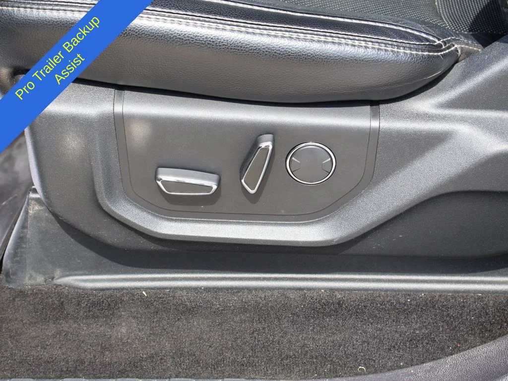 Used 2018 Magnetic Ford Lariat image 25