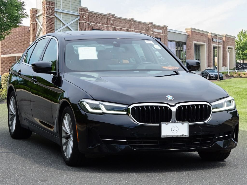 Used 2023 Black Sapphire Metallic BMW 530i xDrive image 3