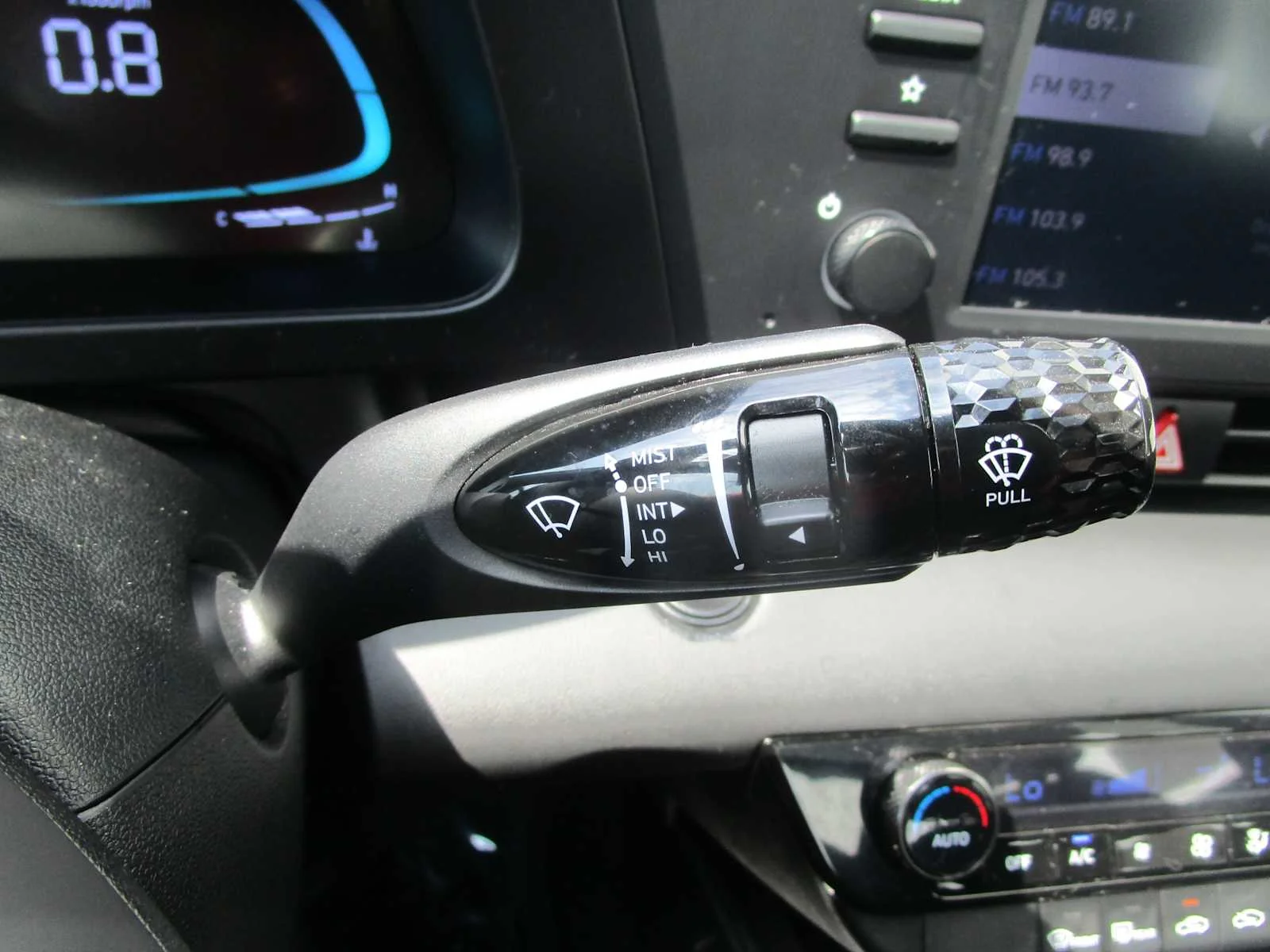 Used 2025 Serenity White Hyundai SEL Sport image 28