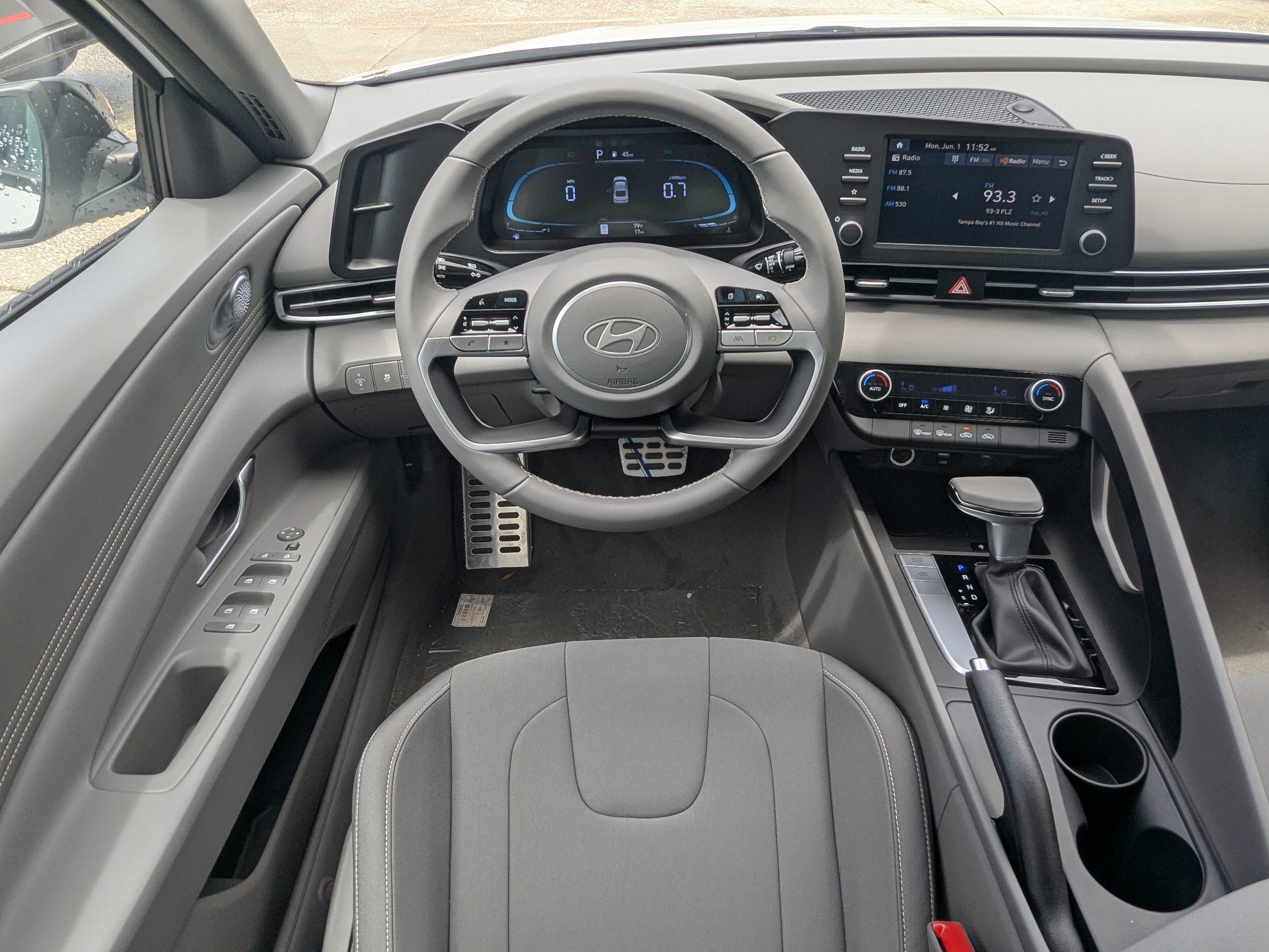New 2025 Serenity White Hyundai SEL Sport image 18