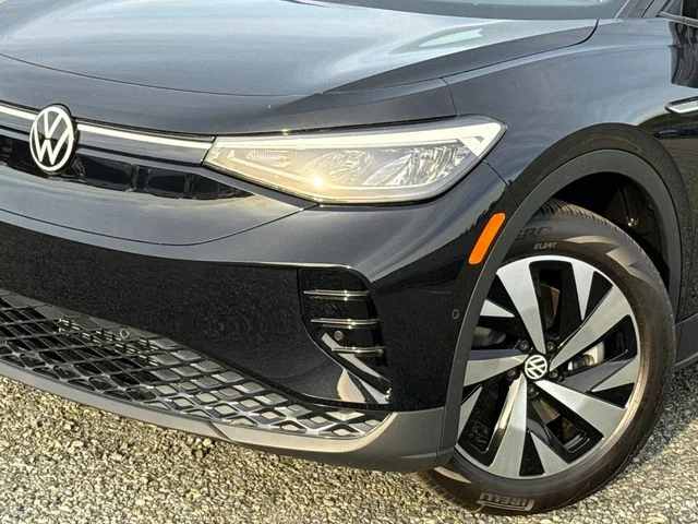 New 2026 Deep Black Pearl Volkswagen Pro image 9