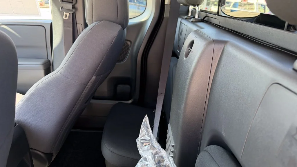 New 2027 Glacier White Nissan King Cab® S image 26