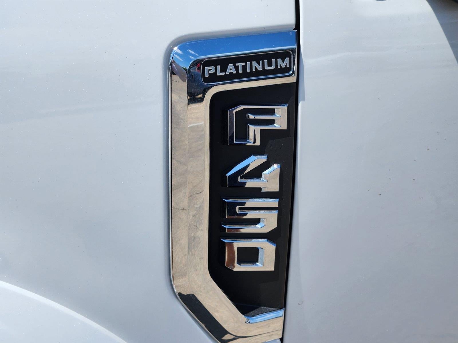 Used 2022 Star White Metallic Tri-Coat Ford Platinum image 11