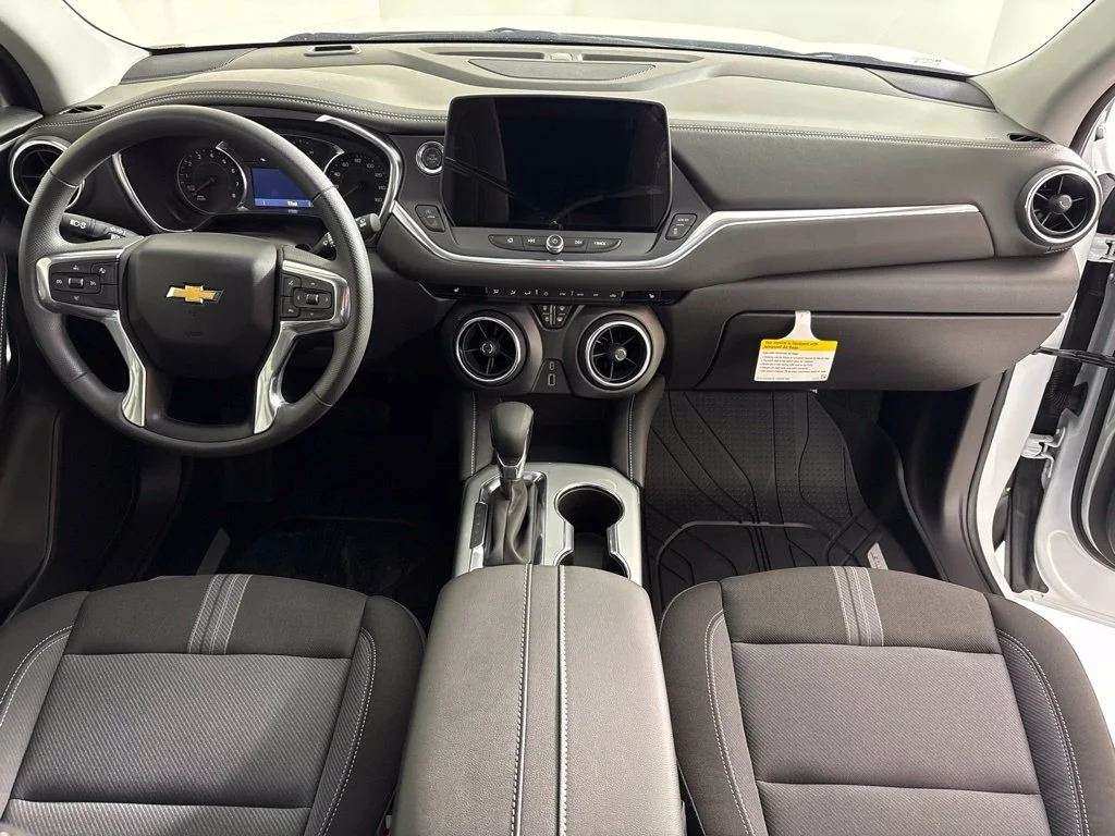 Used 2026 White Chevrolet LT image 17
