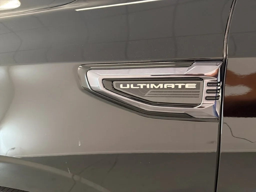 New 2027 Onyx Black GMC Denali Ultimate image 4