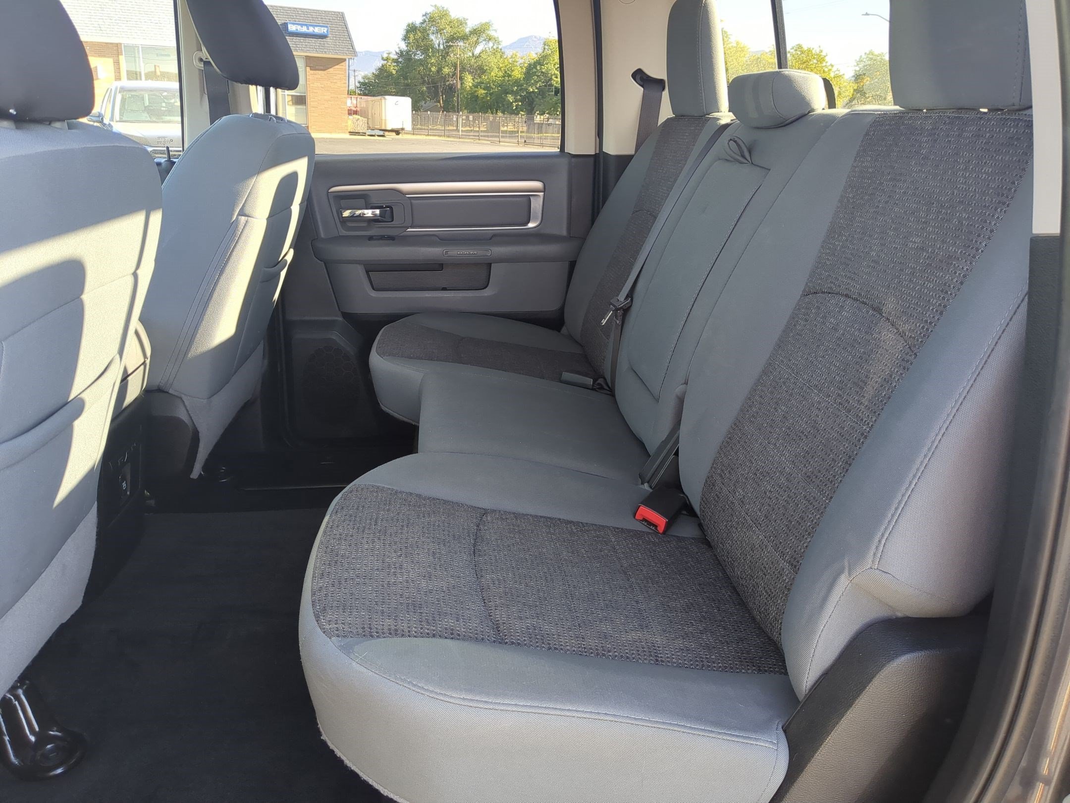 Used 2017 Granite Crystal Metallic Clearcoat Ram SLT image 27