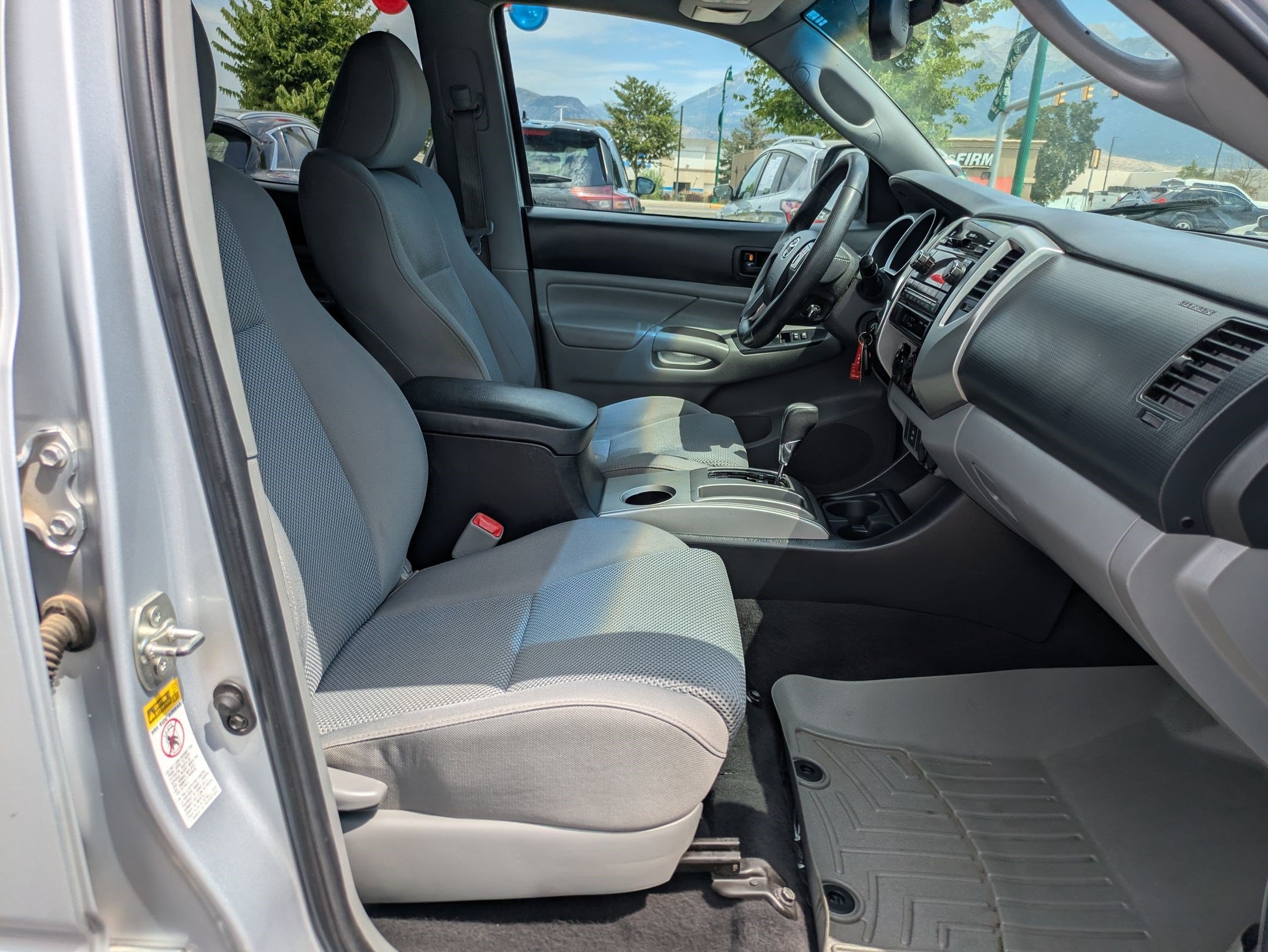 Used 2012 Silver Streak Mica Toyota 4WD Double Cab V6 MT (Natl) image 29