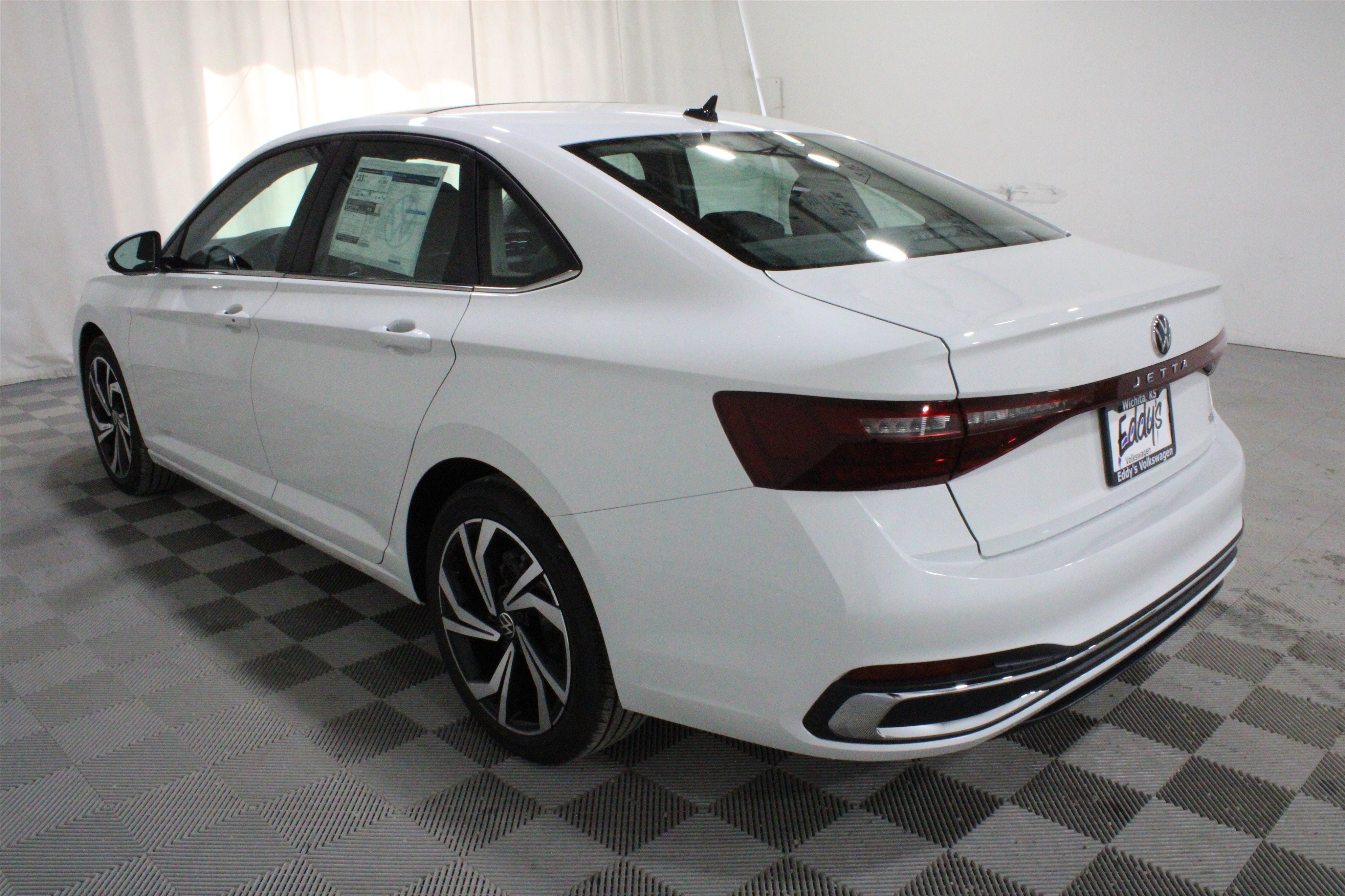 New 2026 Opal White Pearl Volkswagen SEL image 29