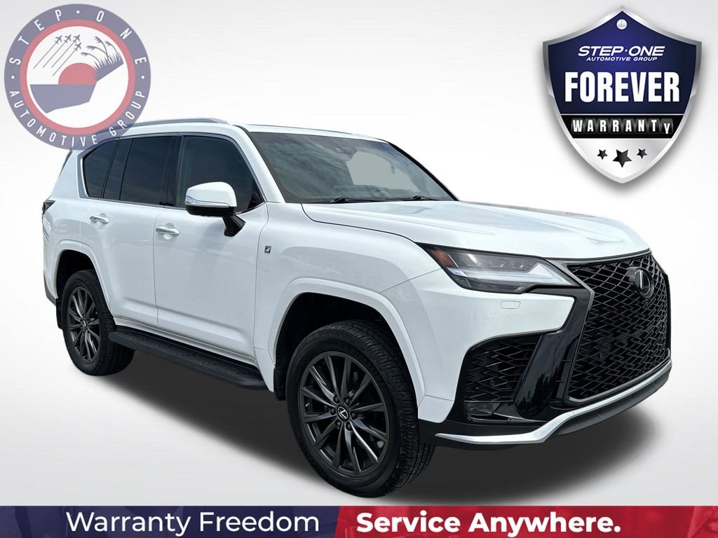 Used 2023 White Lexus 600 F SPORT image 9