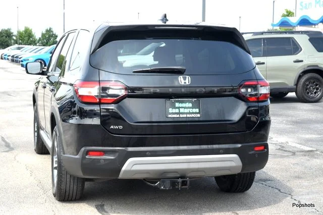 Certified Used 2023 Crystal Black Pearl Honda AWD EX-L 7P image 5