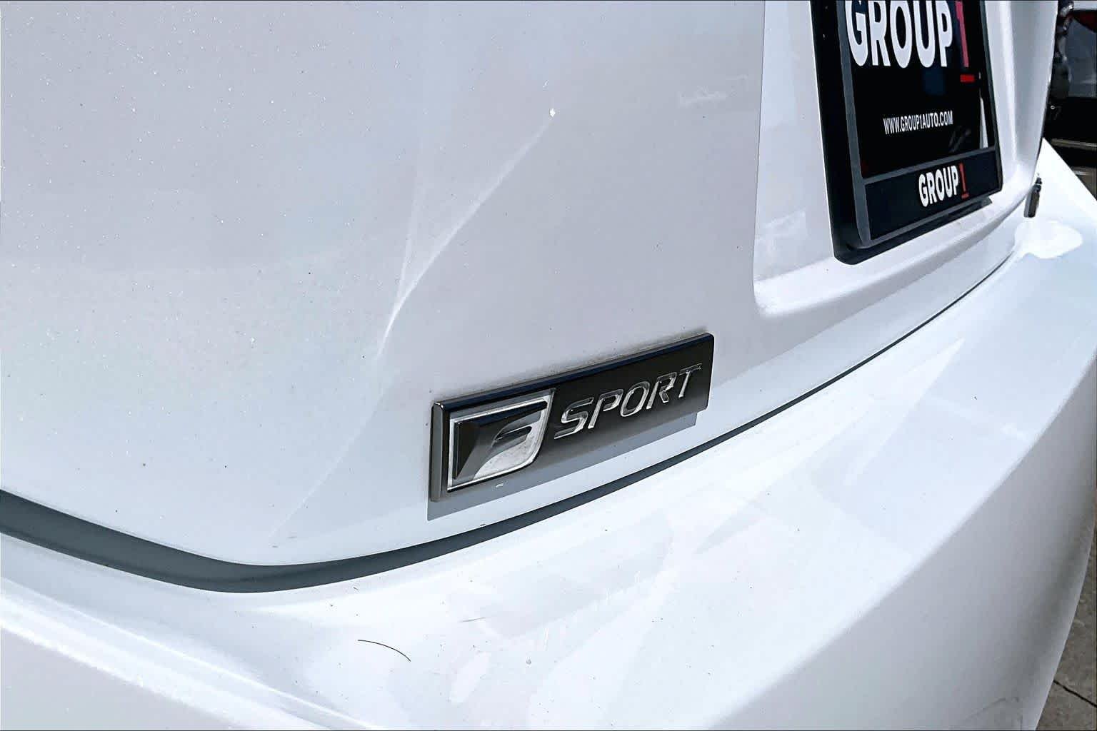 Used 2019 Ultra White Lexus F SPORT image 9