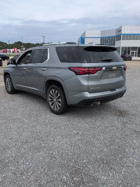 Used 2023 Gray Chevrolet Premier image 4