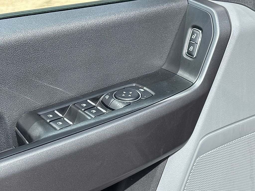 Used 2025 Oxford White Ford XLT image 18