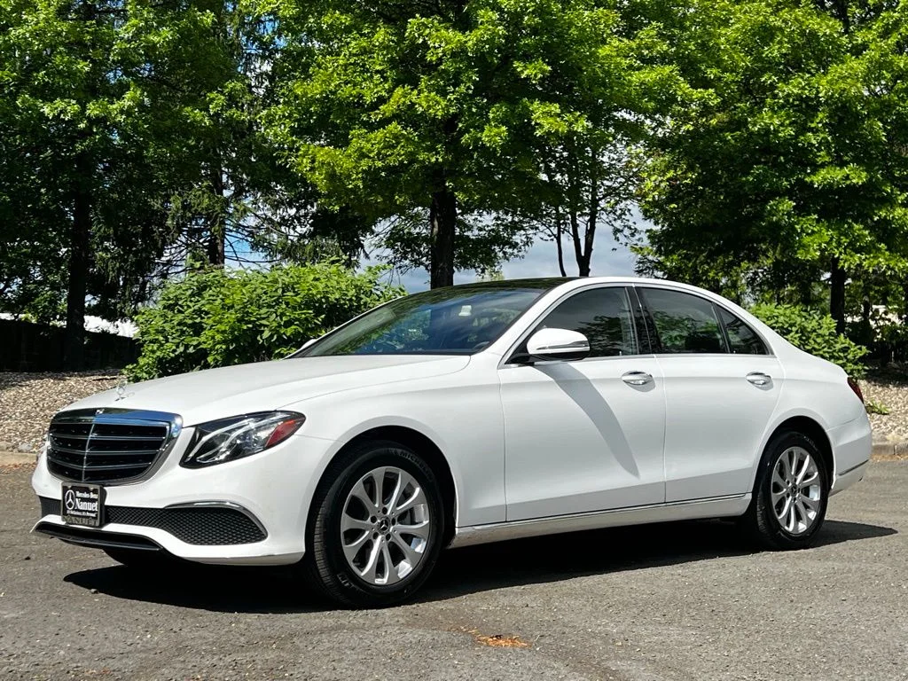 2019 Mercedes-Benz E-Class E300 4MATIC's photo