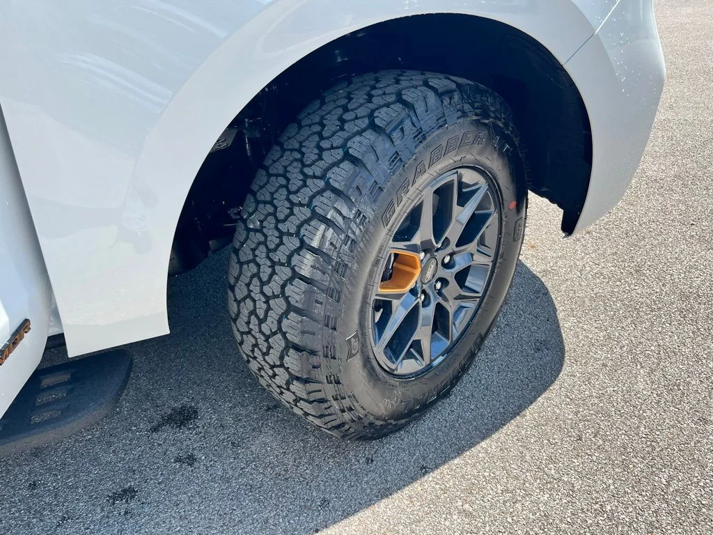 New 2026 White Ford Tremor image 6