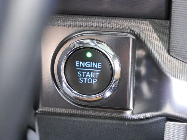 Used 2021 White Ford Platinum image 30