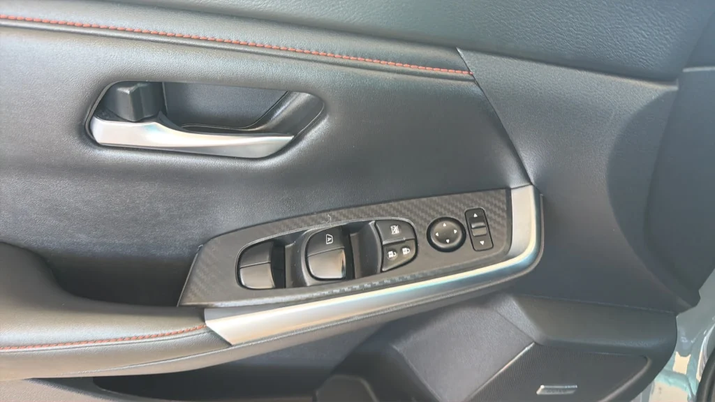 Used 2024 Atlantic Gray Metallic Super Black Nissan SR image 20