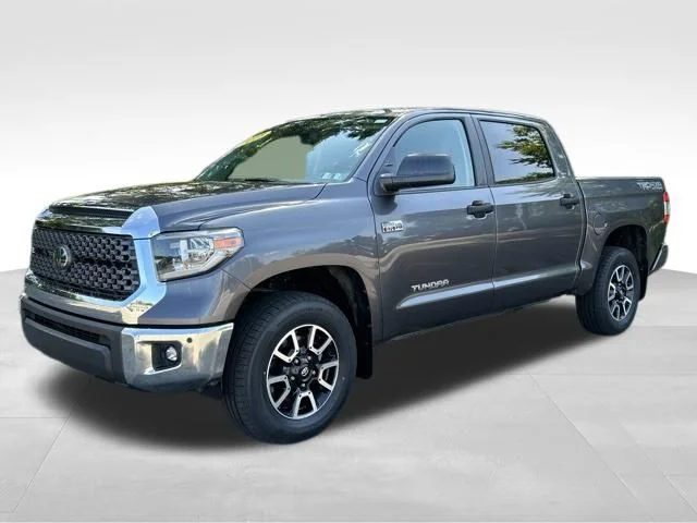 Used 2018 Gray Toyota SR5 image 1