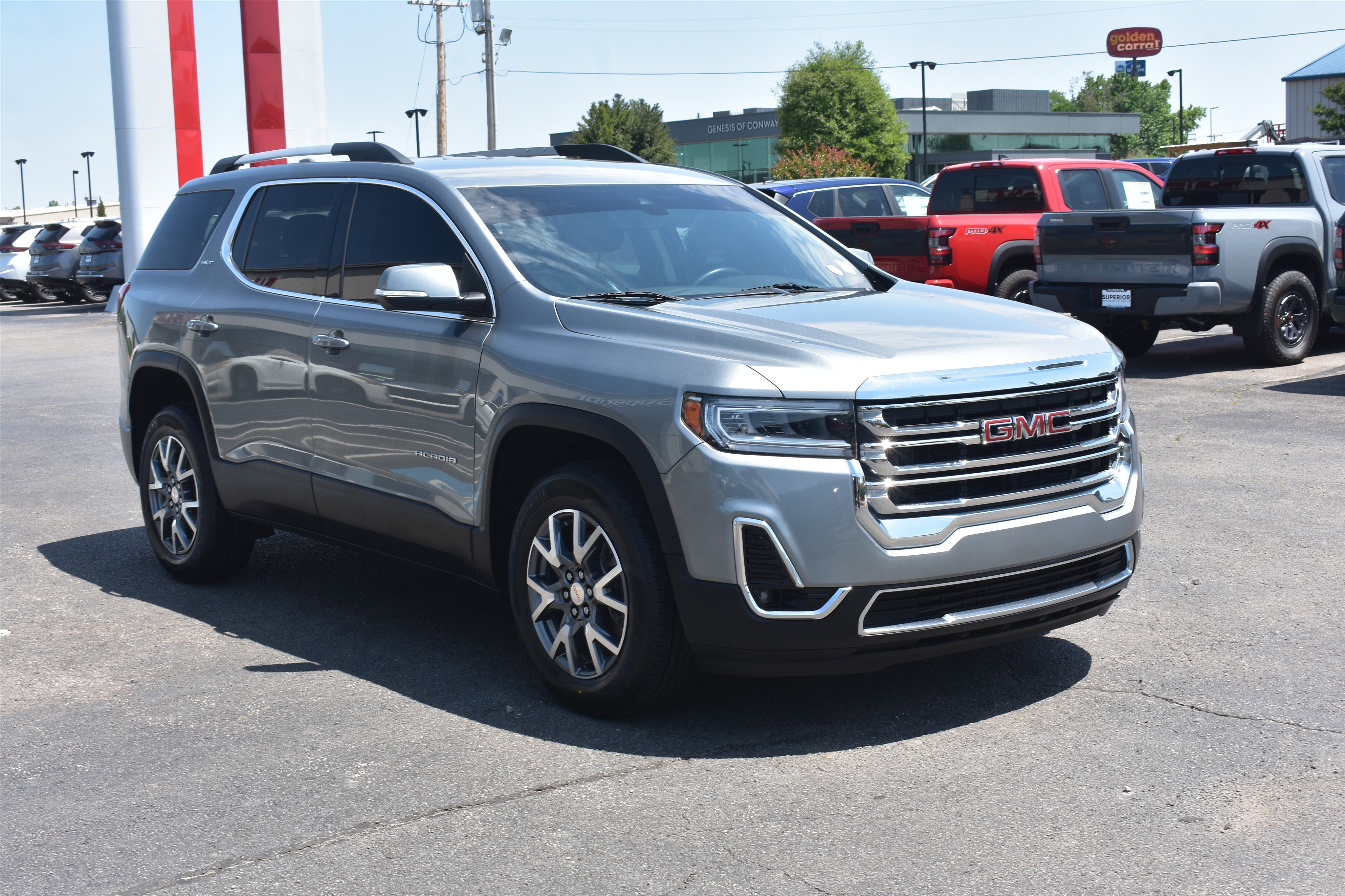 Used 2023 Sterling Metallic GMC SLT image 3