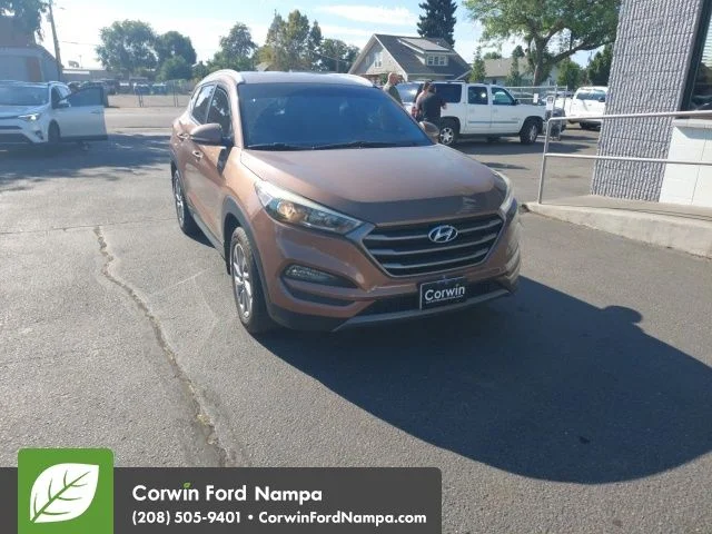 Used 2016 Beige Hyundai Eco image 3