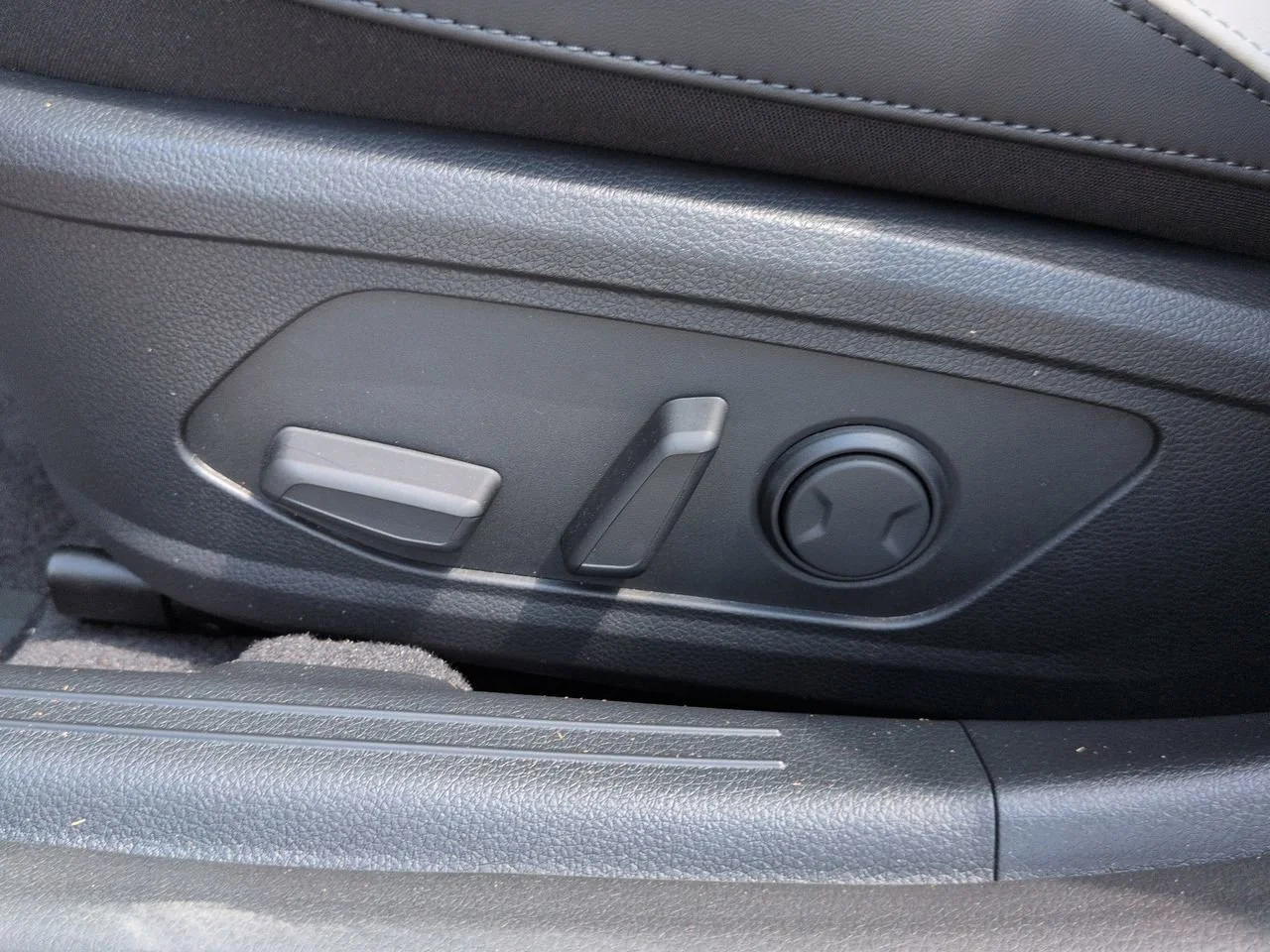 New 2026 Steel Matte Gray Kia GT-Line image 17
