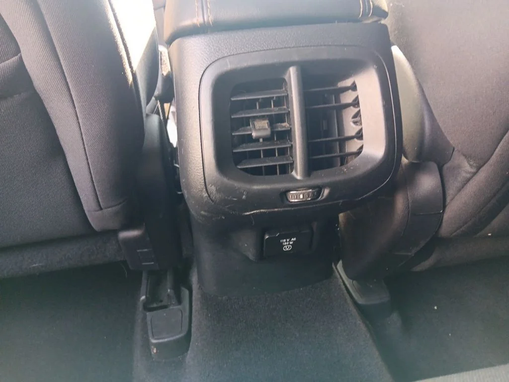 Used 2016 Deep Cherry Red Crystal Pearlcoat Jeep Latitude image 31