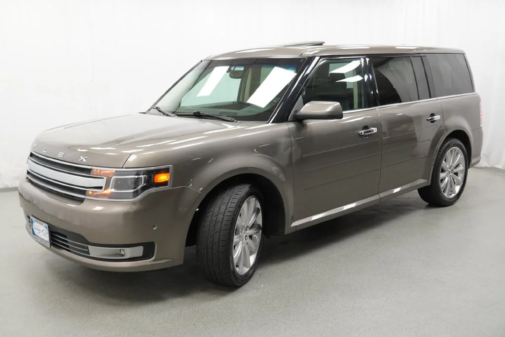 Used 2013 Gray Ford Limited image 25