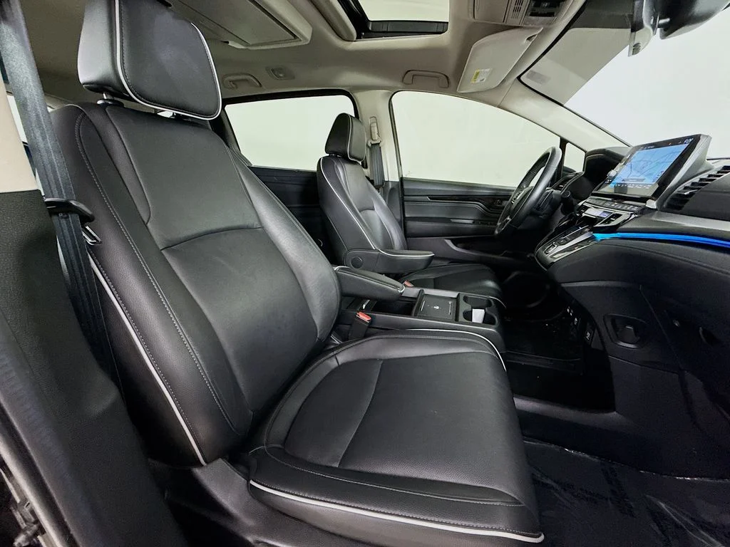 Used 2025 Black Honda Touring image 30