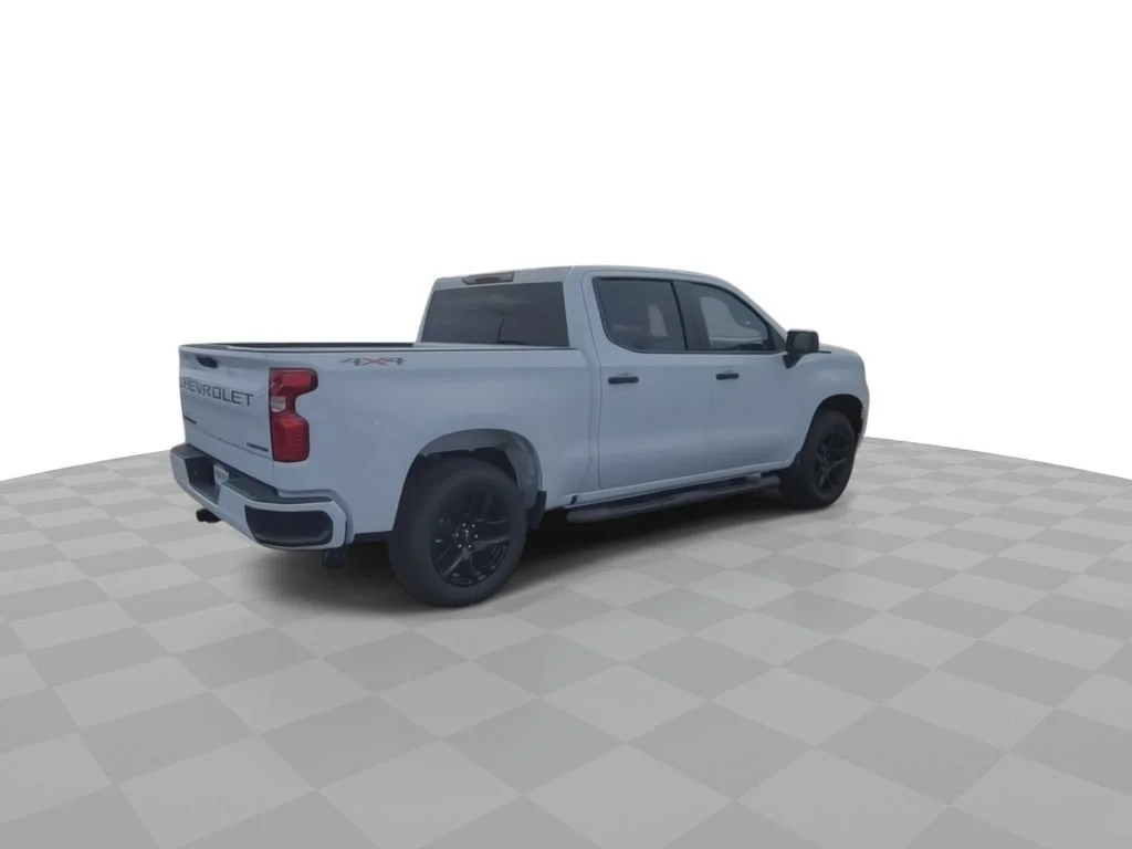 New 2026 Summit White Chevrolet Custom image 8