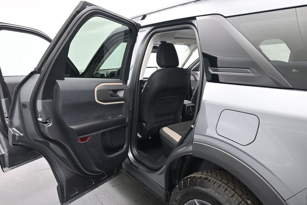 New 2026 Carbonized Gray Metallic Ford Big Bend image 27