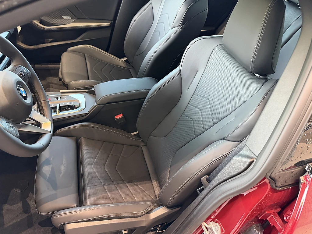 New 2026 Vegas Red Metallic BMW xDrive image 12