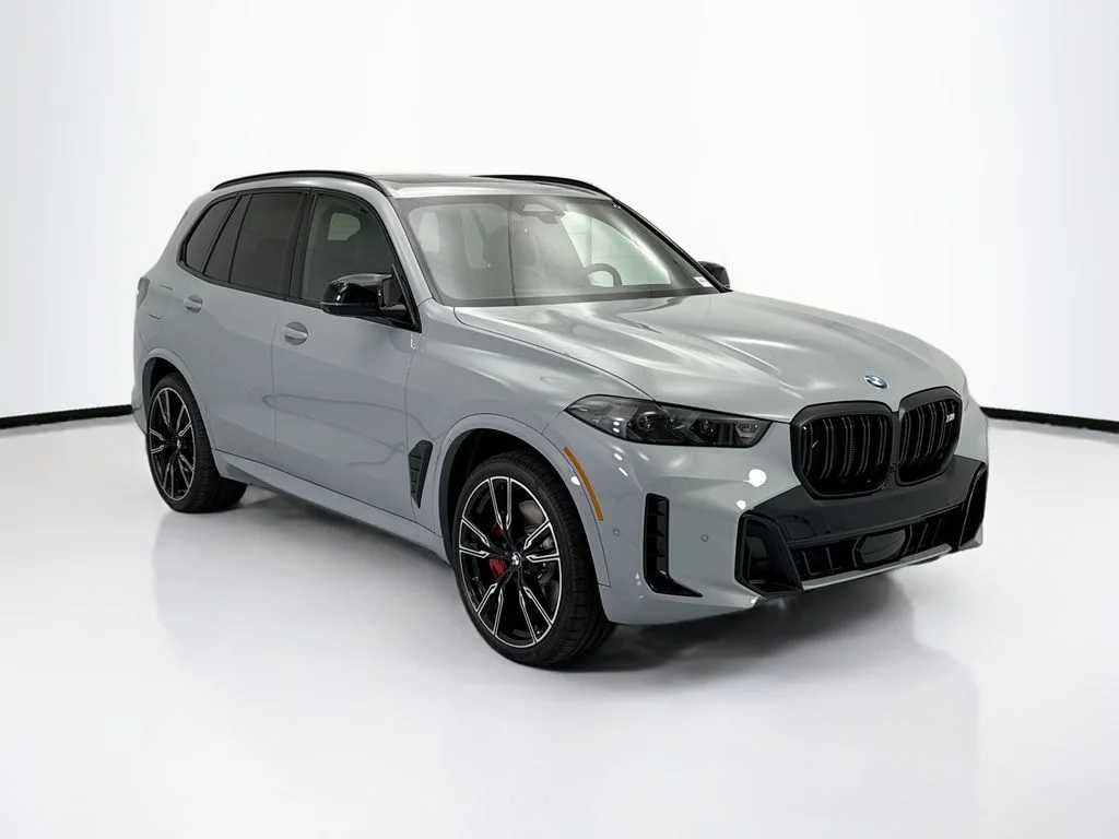 New 2026 Gray BMW M60i image 3