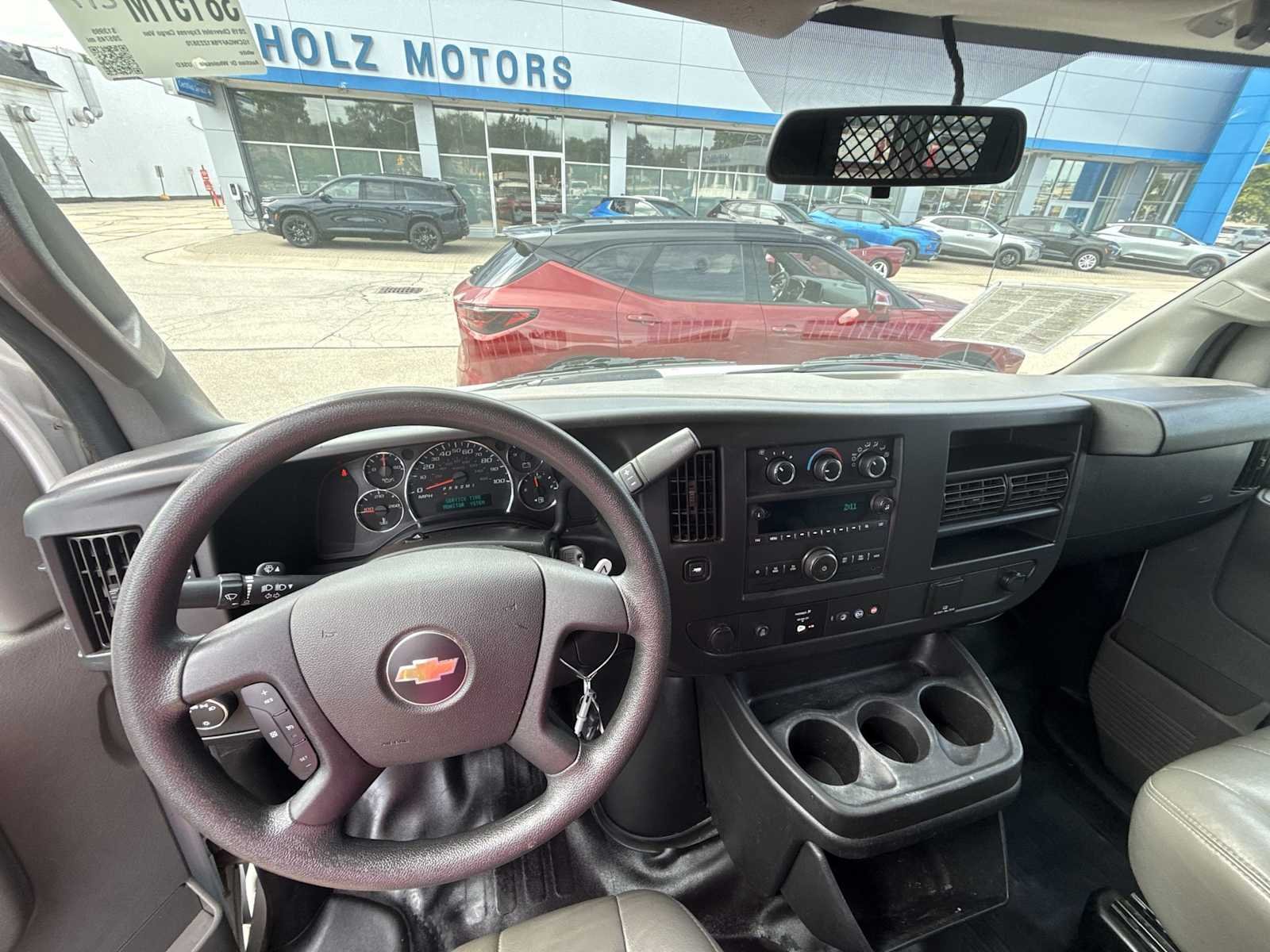 Used 2019 SUMMIT WHITE Chevrolet Work Van image 18