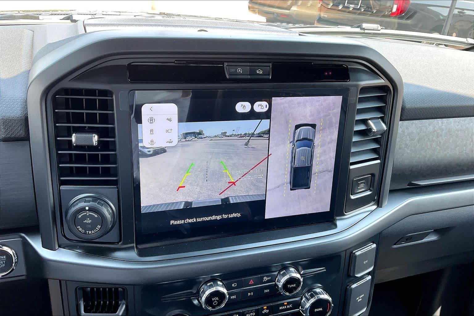 New 2026 Carbonized Gray Metallic Ford Tremor® image 19