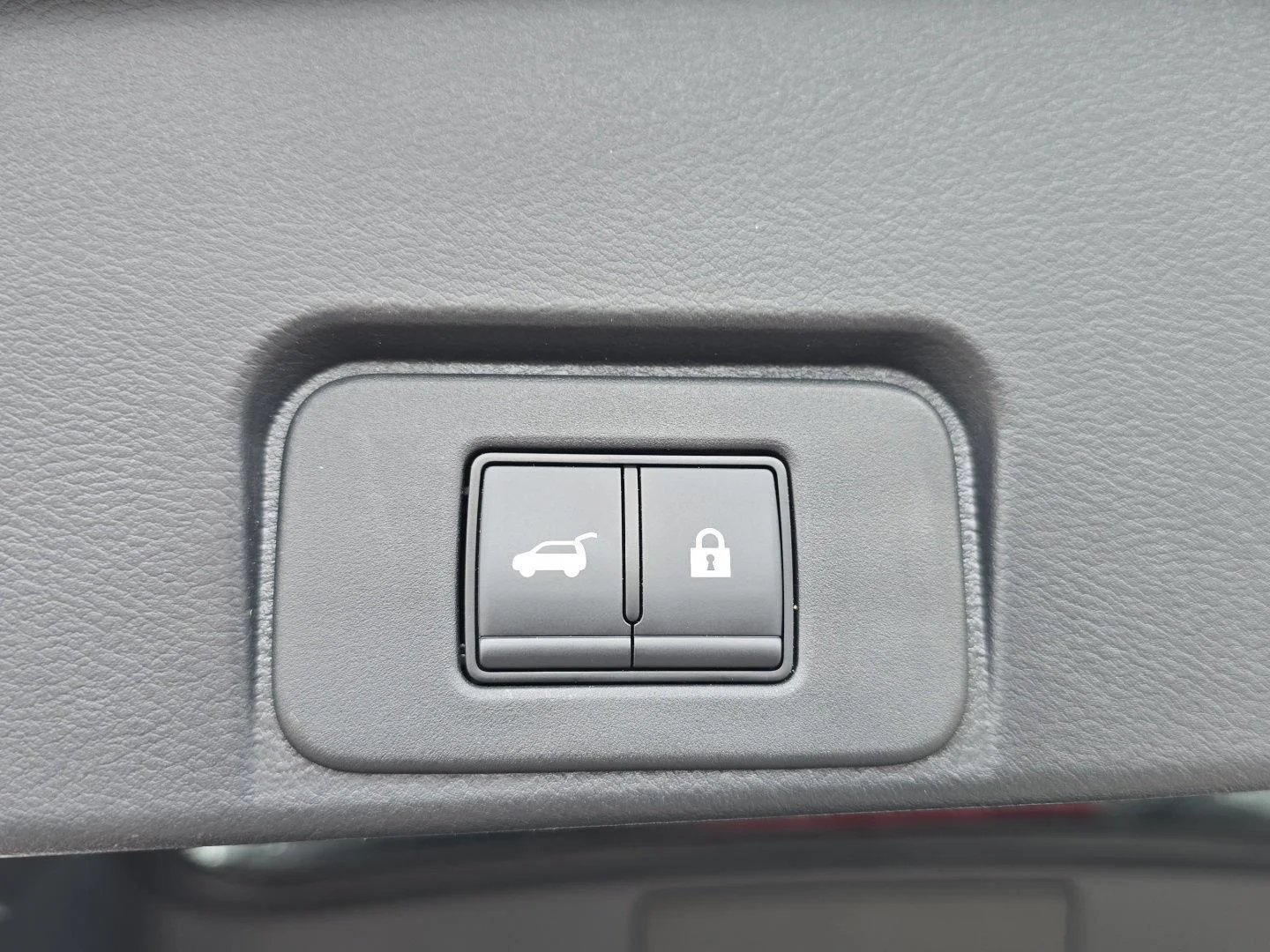 Used 2023 Super Black Nissan SV image 7
