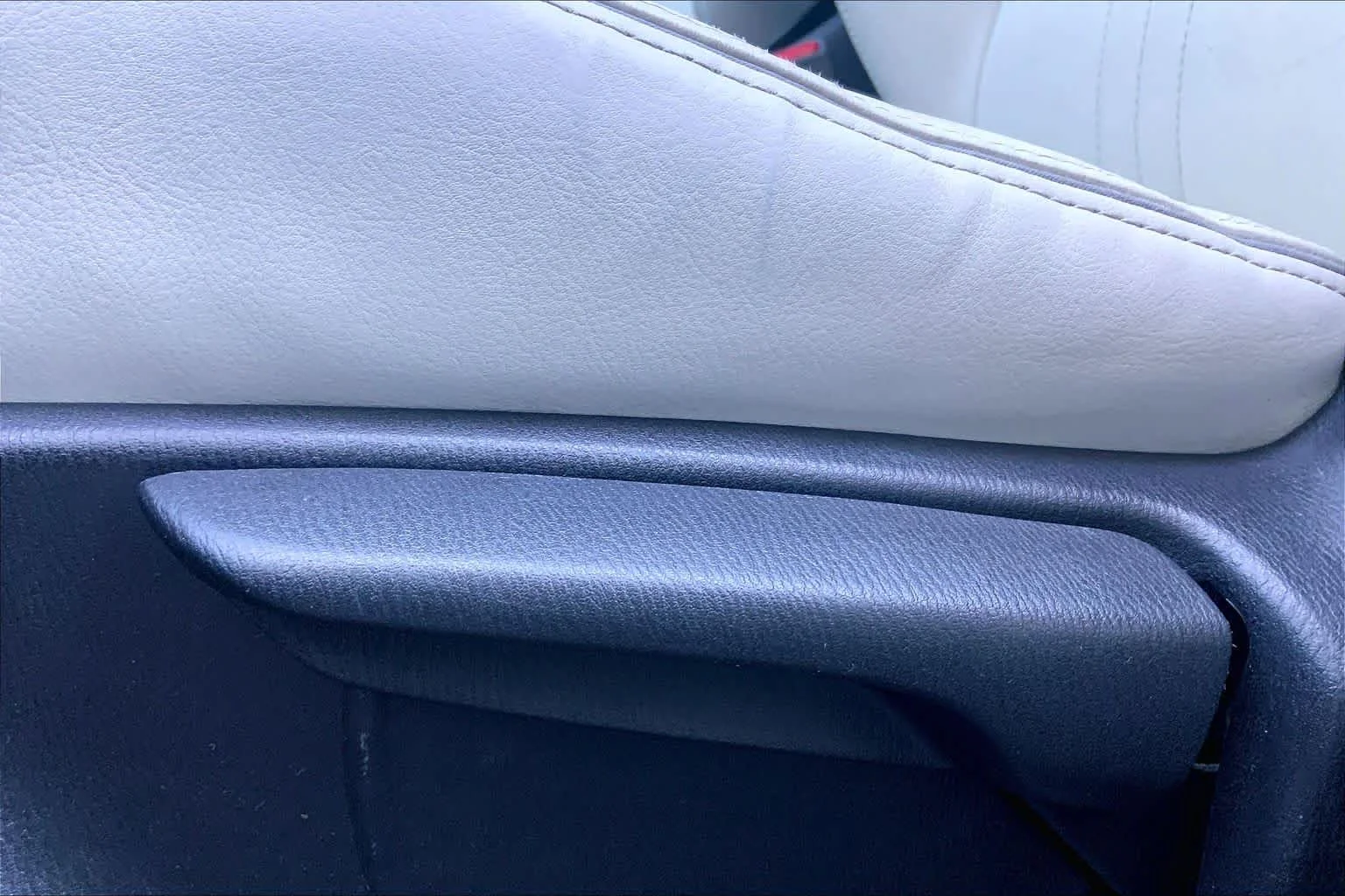 Used 2019 Jet Black Mica Mazda Grand Touring image 35